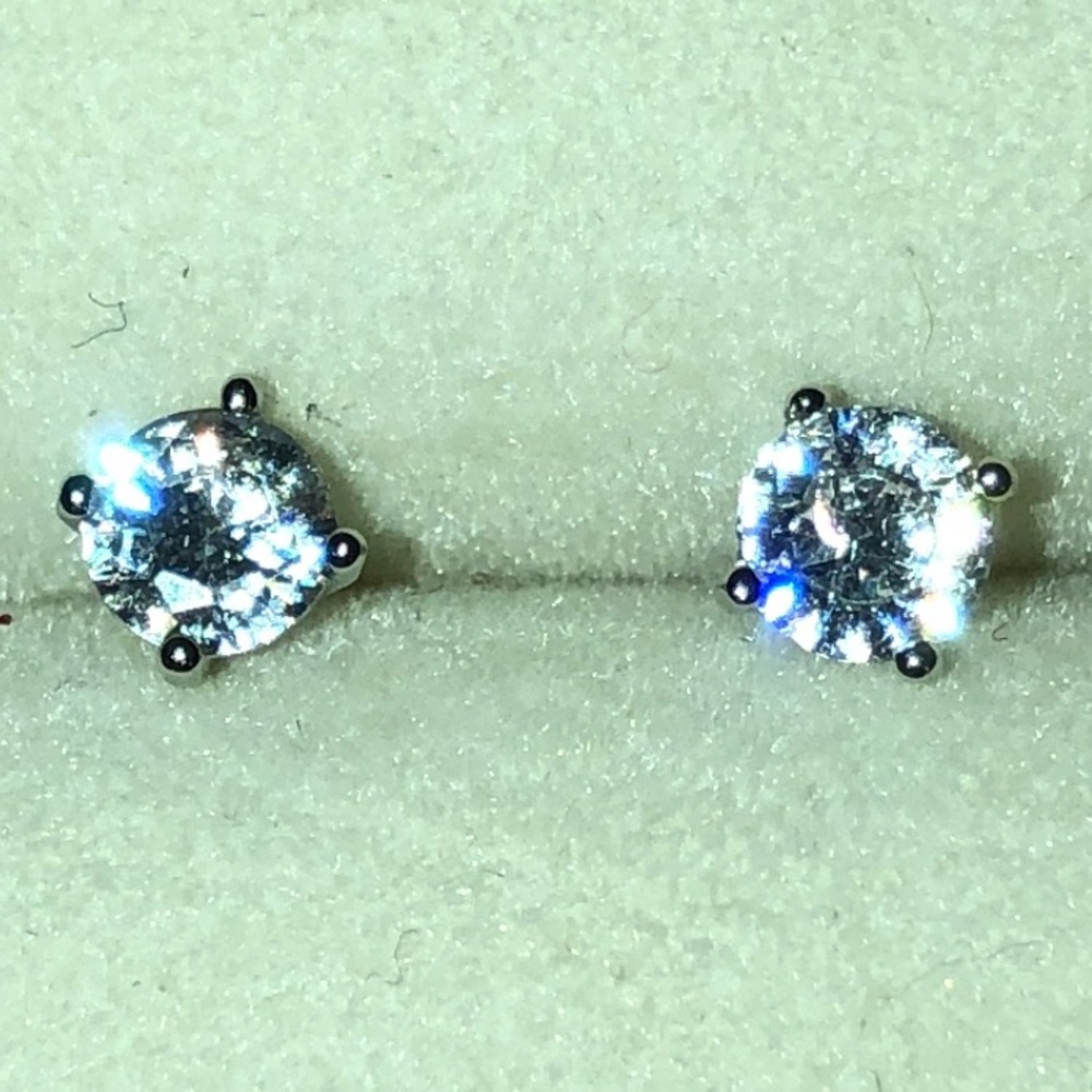 💯DIAMOND EARINGS💯